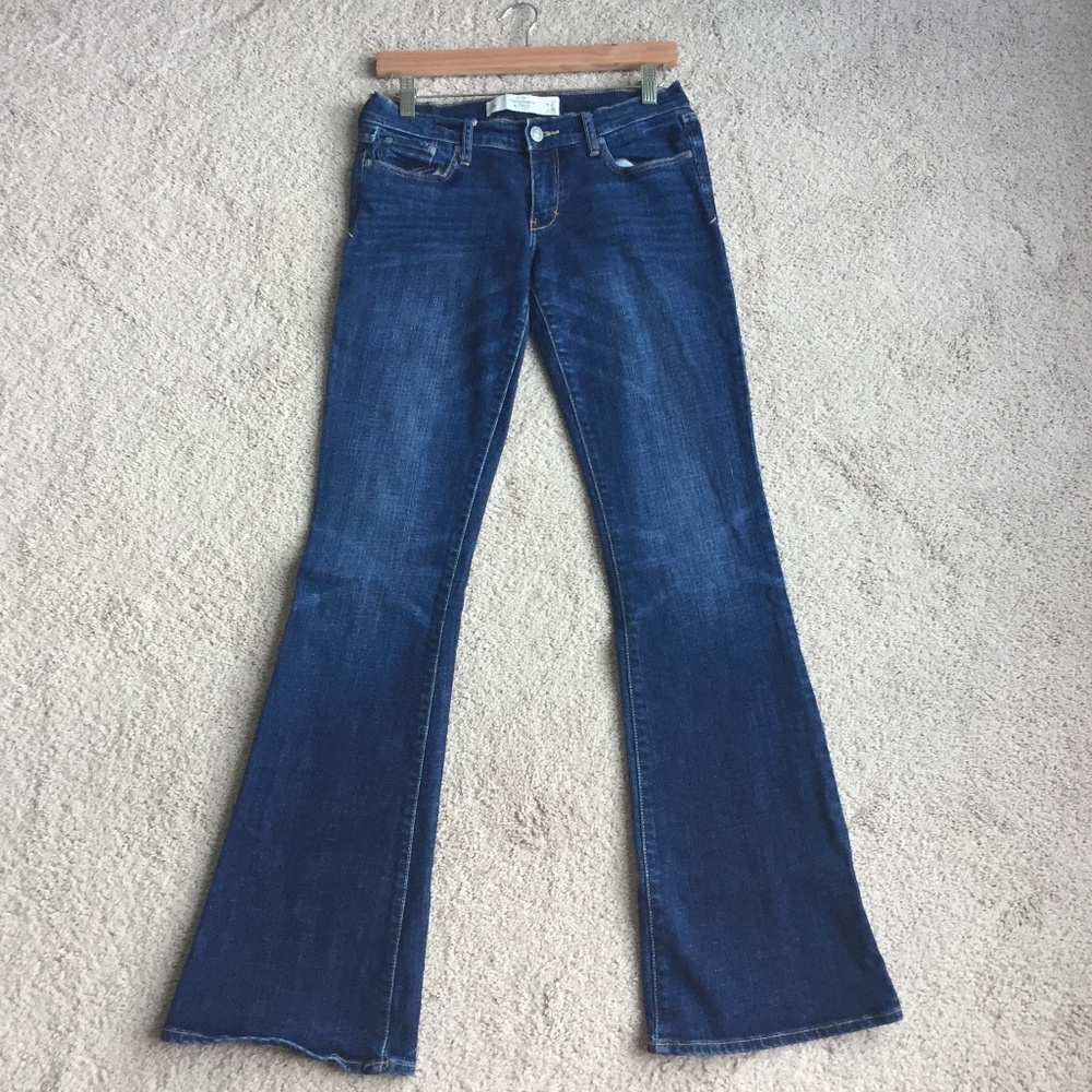 {Abercrombie & Fitch} Madison Flare Blue Jeans 4L